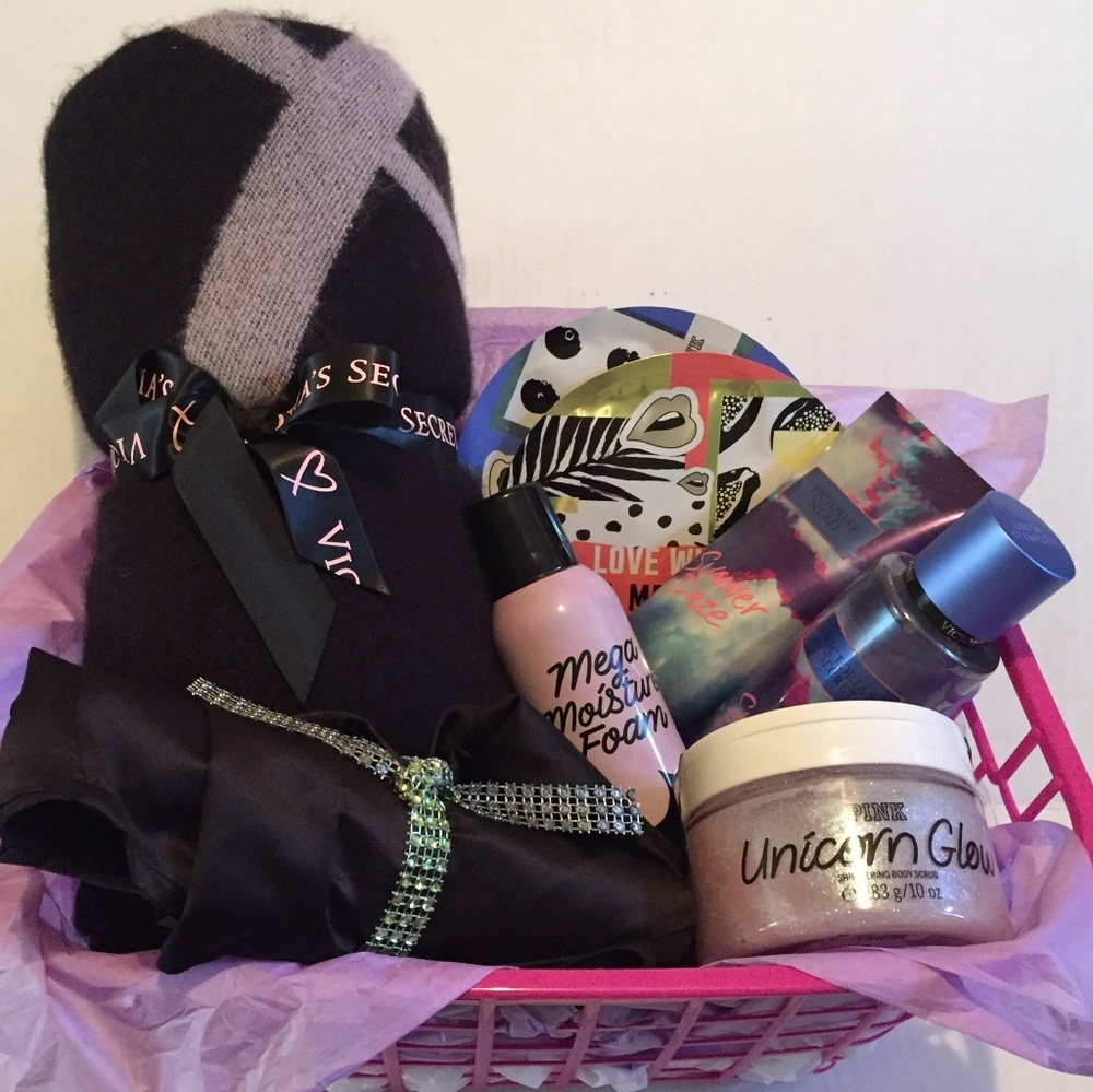 Victoria's Secret/PINK Love Thy Self Basket